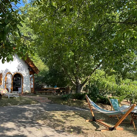 Villa Mit Weinkeller - Nadas Pince Szolosgyorok