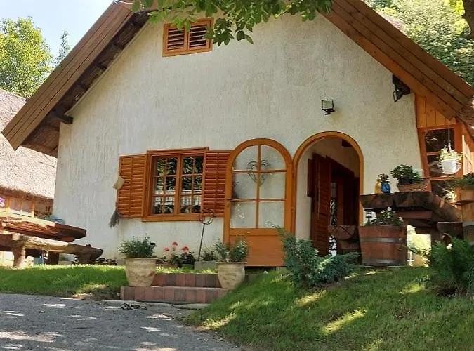 Villa Mit Weinkeller - Nadas Pince *