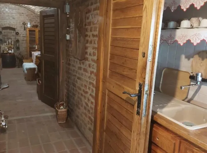 Mit Weinkeller - Nadas Pince Szolosgyorok