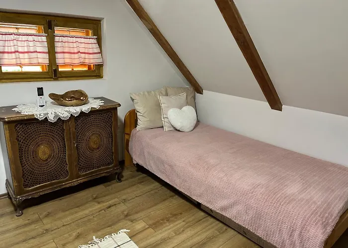 Mit Weinkeller - Nadas Pince * Szolosgyorok